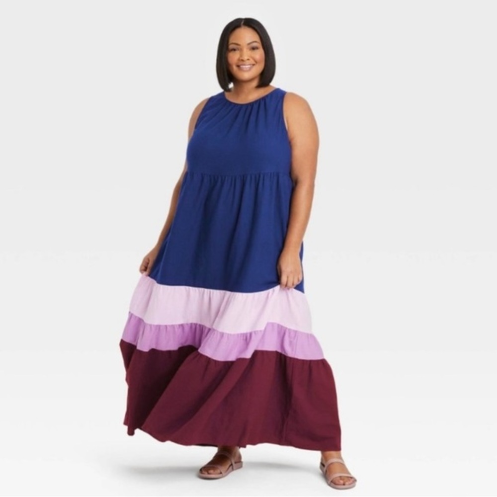 NWOT Women's Plus Size Sleeveless Colorblock
Tiered Dress Ava &‎ Viv Navy Size X